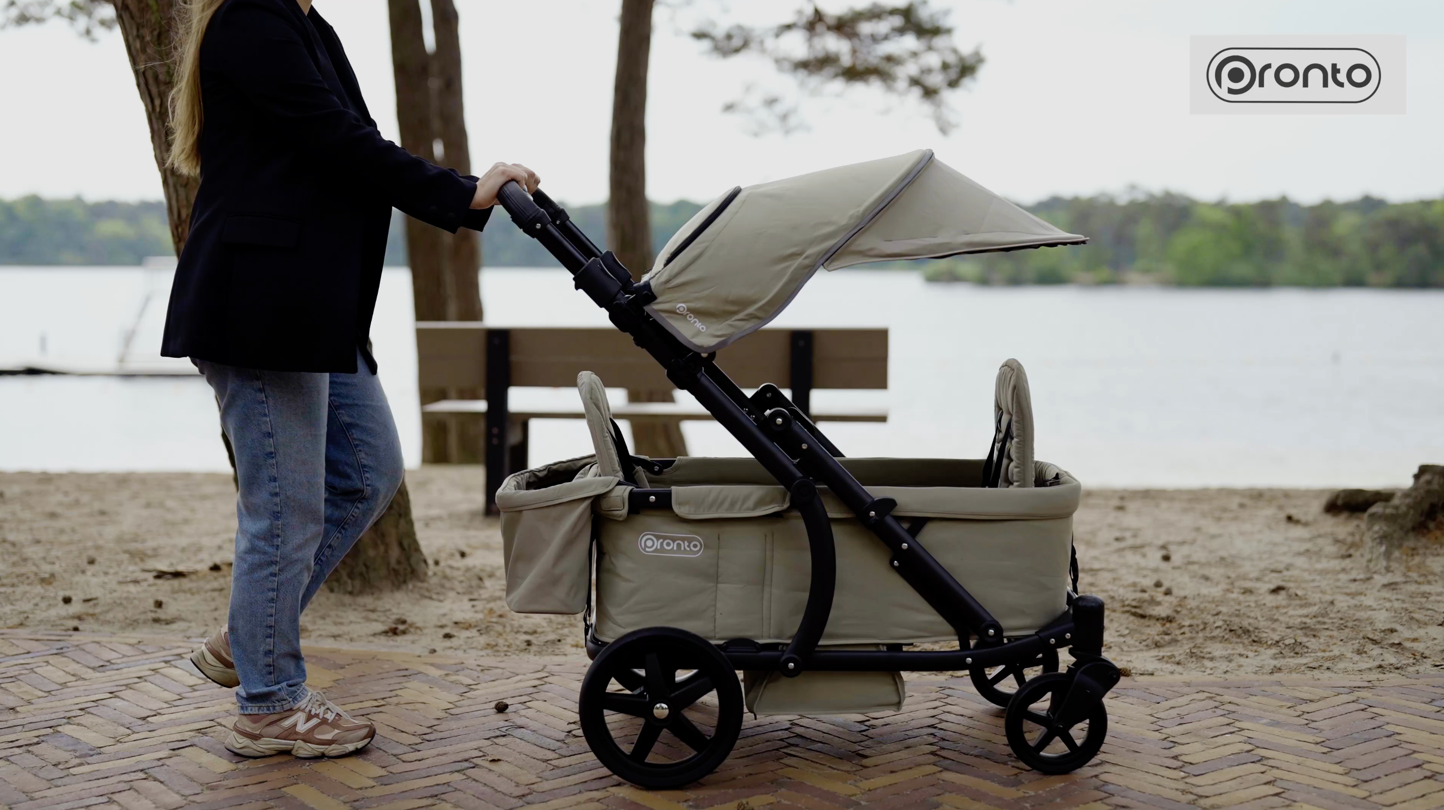 Video laden: Pronto Stroller – Alles-in-1: inklappen, uitklappen &amp; alle functies uitgelegd